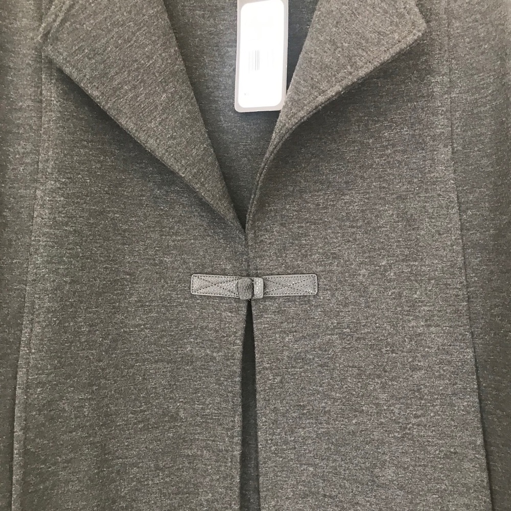 Piccadilly Canada Poncho Jacket leather Closure - Picture 4 of 8